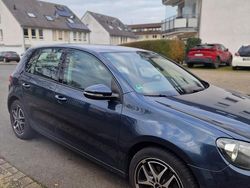 Blau Gebraucht 2010 VW Golf Limousine | 7.800 € (Teuer)