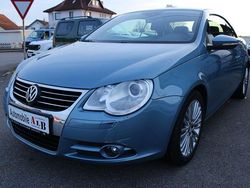 Blau Gebraucht 2010 VW Eos Edition Cabrio | 1.990 €