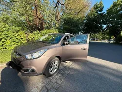Grau Gebraucht 2012 Hyundai ix35 Trend SUV | 8.200 € (Guter Preis)
