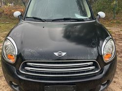 Schwarz Gebraucht 2016 Mini Cooper D Countryman SUV | 8.990 € (Fairer Preis)