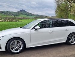 Weiß Gebraucht 2020 Audi A4 S-Line Kombi | 20.899 € (Fairer Preis)