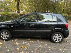 Schwarz Gebraucht 2009 Kia Rio Attract Limousine | 2.500 € (Etwas zu teuer)