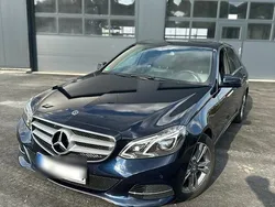 Blau Gebraucht 2014 Mercedes E250 Kombi | 16.000 €
