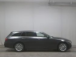 Grau Gebraucht 2020 Mercedes E220 Avantgarde Kombi | 19.650 € (Guter Preis)