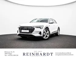 Gletscherweiß metallic Gebraucht 2022 Audi e-tron Advanced SUV | 35.085 € (Superpreis)