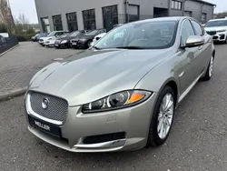 Gold Gebraucht 2013 Jaguar XF Limousine | 12.900 €