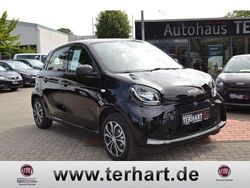 Schwarz Gebraucht 2022 Smart ForFour Electric Drive Limousine | 9.990 € (Fairer Preis)