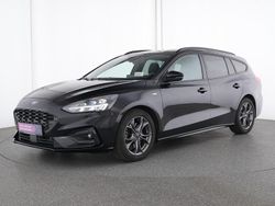 Obsidian schwarz Gebraucht 2021 Ford Focus ST-Line Kombi | 14.584 € (Fairer Preis)