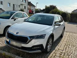 Weiß Gebraucht 2022 Skoda Octavia Scout Scout 4x4 Kombi | 28.500 € (Fairer Preis)