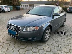 Grau Gebraucht 2007 Audi A4 Limousine | 4.335 € (Fairer Preis)