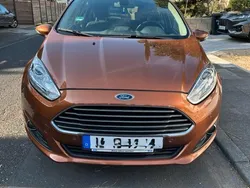 Braun Gebraucht 2015 Ford Fiesta Titanium Kleinwagen | 5.999 € (Guter Preis)