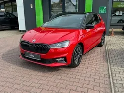 Velvet rot metallic met. velvet rot metallic met. Gebraucht 2023 Skoda Fabia Monte Carlo Limousine | 24.900 € (Fairer Preis)