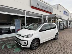 Weiß Gebraucht 2017 VW up! high up! Kleinwagen | 8.490 € (Fairer Preis)