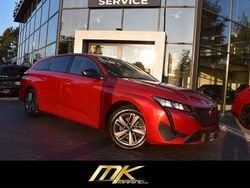 Elixir rot (metallic) Gebraucht 2024 Peugeot 308 Allure Kombi | 21.989 € (Superpreis)