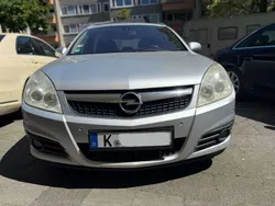 Grau Gebraucht 2006 Opel Vectra Edition Kombi | 2.100 € (Fairer Preis)