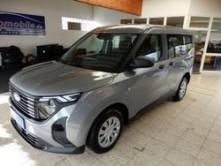 Solarsilber metallic Gebraucht 2023 Ford Tourneo Courier Trend Van / Kleinbus | 20.490 € (Superpreis)