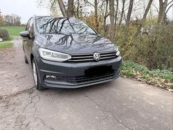 Grau Gebraucht 2018 VW Touran Sound Van / Kleinbus | 16.500 € (Guter Preis)