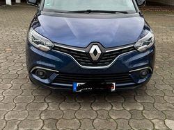 Blau Gebraucht 2017 Renault Grand Scénic IV Bose Edition Van / Kleinbus | 14.400 € (Guter Preis)