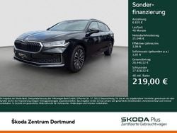 Schwarz Gebraucht 2024 Skoda Superb Selection Kombi | 31.666 € (Guter Preis)