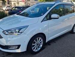 Weiß Gebraucht 2016 Ford Grand C-Max Titanium Van / Kleinbus | 7.900 € (Guter Preis)