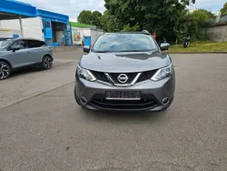 Grau Gebraucht 2016 Nissan Qashqai Tekna SUV | 12.999 € (Fairer Preis)