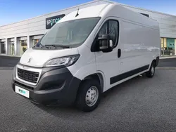 Weiß Gebraucht 2023 Peugeot Boxer Van | 29.930 € (Teuer)