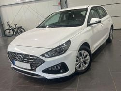 Polar white Gebraucht 2021 Hyundai i30 Limousine | 15.995 € (Guter Preis)