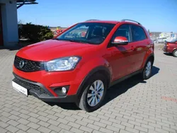 Rot Gebraucht 2016 Ssangyong Korando Quartz SUV | 8.800 € (Guter Preis)