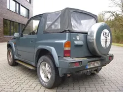 Grau Gebraucht 1993 Suzuki Vitara SUV | 1.800 €