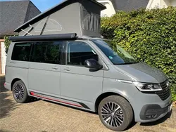 Grau Gebraucht 2024 VW California Beach Van | 64.500 € (Superpreis)