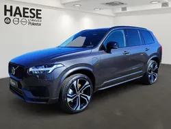 Platinum grey / metallic Gebraucht 2024 Volvo XC90 Ultra SUV | 61.999 € (Fairer Preis)
