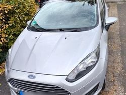 Silber Gebraucht 2014 Ford Fiesta Kleinwagen | 5.100 € (Fairer Preis)