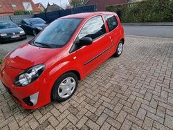 Rot Gebraucht 2011 Renault Twingo Kleinwagen | 1.800 €