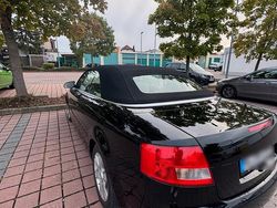 Schwarz Gebraucht 2002 Audi A4 Cabriolet Cabrio | 4.000 €