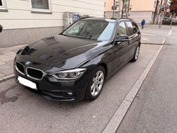 Schwarz Gebraucht 2019 BMW 318 Advantage Kombi | 12.300 € (Fairer Preis)