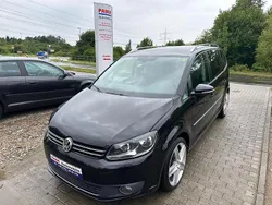 Schwarz Gebraucht 2013 VW Touran Highline Van / Kleinbus | 7.490 € (Guter Preis)
