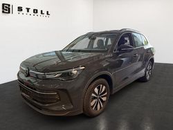 Grau Gebraucht 2024 VW Tiguan Goal SUV | 37.990 €