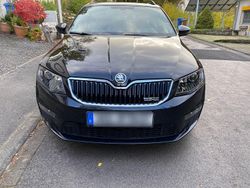 Schwarz Gebraucht 2014 Skoda Octavia RS Kombi | 7.900 € (Fairer Preis)