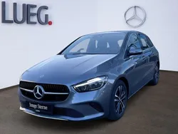 Grau Gebraucht 2024 Mercedes B180 Advanced Van / Kleinbus | 31.450 € (Guter Preis)
