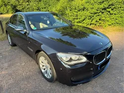 Schwarz Gebraucht 2014 BMW 740 M Sport Limousine | 9.999 €