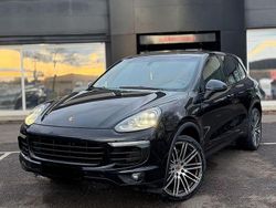 Schwarz Gebraucht 2015 Porsche Cayenne Turbo Sport SUV | 18.990 €
