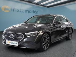 Grau Gebraucht 2024 Mercedes E220 Limousine | 51.599 € (Fairer Preis)