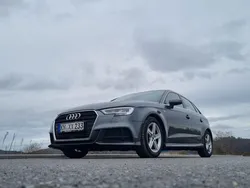Grau Gebraucht 2019 Audi A3 S-Line Limousine | 18.450 € (Superpreis)