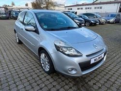 Silber Gebraucht 2009 Renault Clio III Dynamique Limousine | 2.499 € (Fairer Preis)