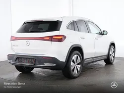 Weiß Gebraucht 2024 Mercedes EQA250 Advanced Plus SUV | 35.890 € (Fairer Preis)