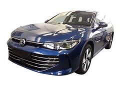 Reef blue metallic Gebraucht 2025 VW Passat Elegance Kombi | 44.979 € (Guter Preis)