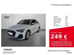 Weiß Gebraucht 2024 Audi A3 S-Line Limousine | 36.450 €