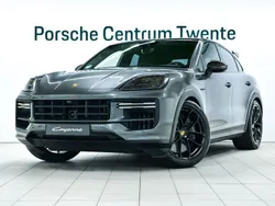 Grau Gebraucht 2024 Porsche Cayenne Turbo E-Hybrid SUV | 199.900 € (Etwas zu teuer)