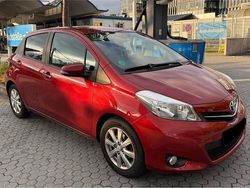 Rot Gebraucht 2013 Toyota Yaris Life Kleinwagen | 7.100 € (Fairer Preis)