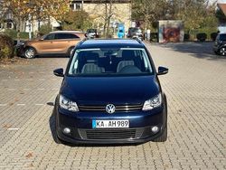 Blau Gebraucht 2013 VW Touran Van / Kleinbus | 7.499 € (Fairer Preis)